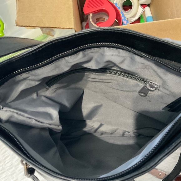 Columbian black leather crossbody - Picture 5 of 9